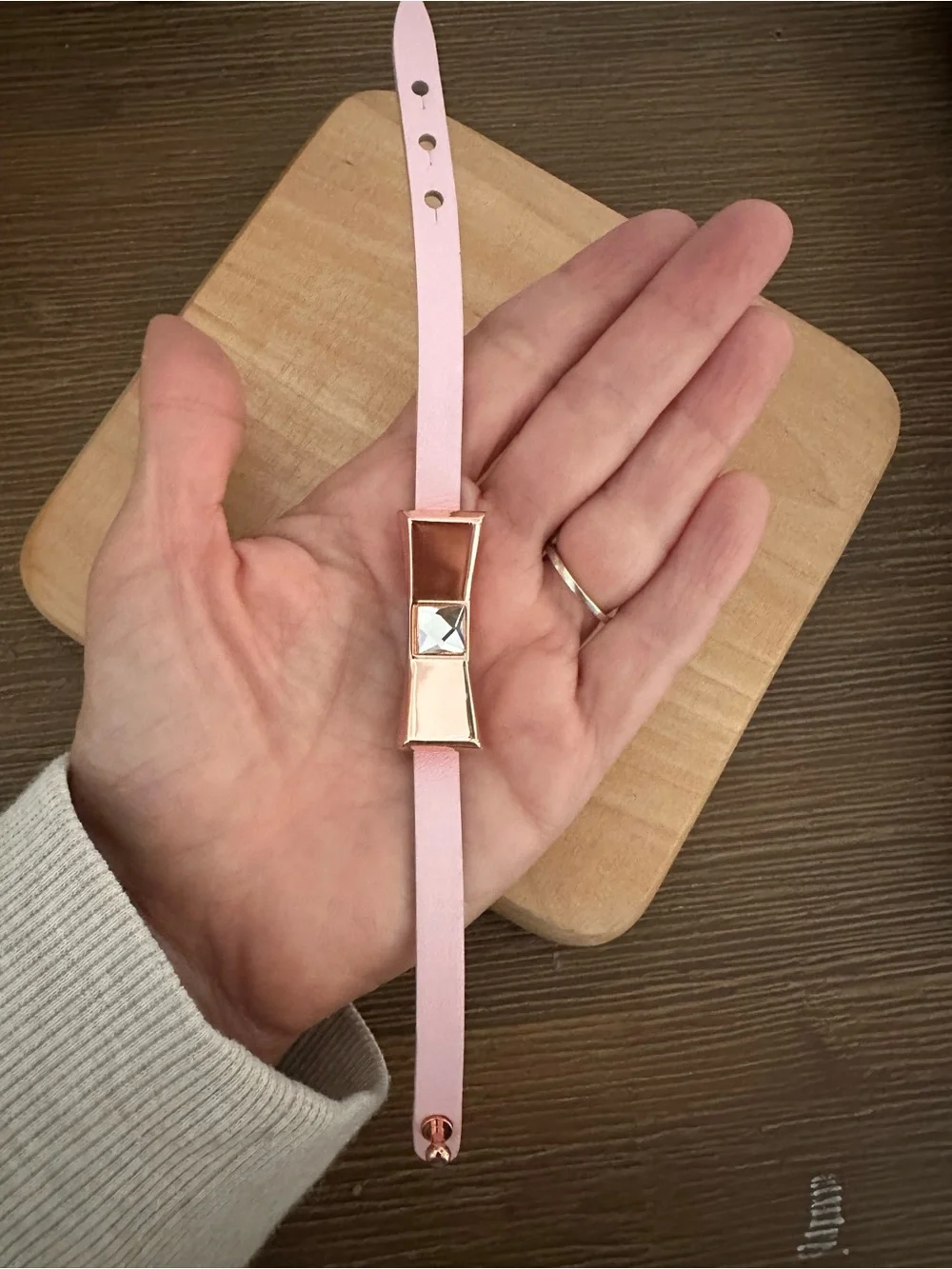 Women's Pink Ted Baker Leather Rose gold Bow Bracelet - Picture 4 of 9